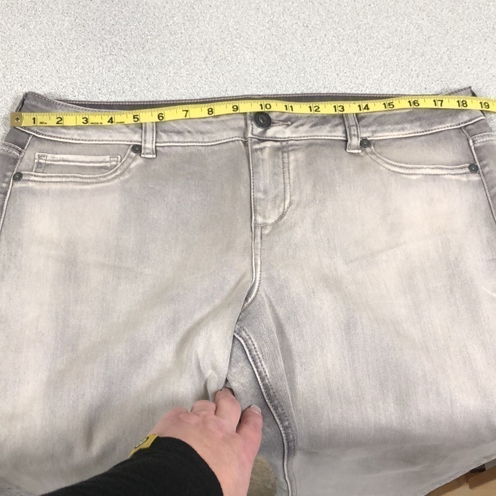 Maurice's Stretch Jeans - Picture 9 of 11